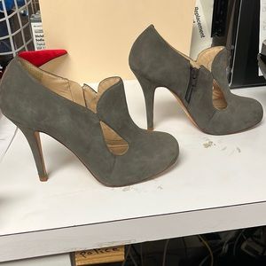 Gray suede 4 in heels